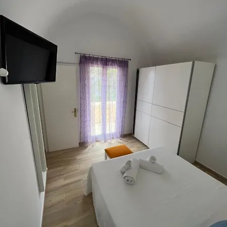 Casa Montse Holiday home *