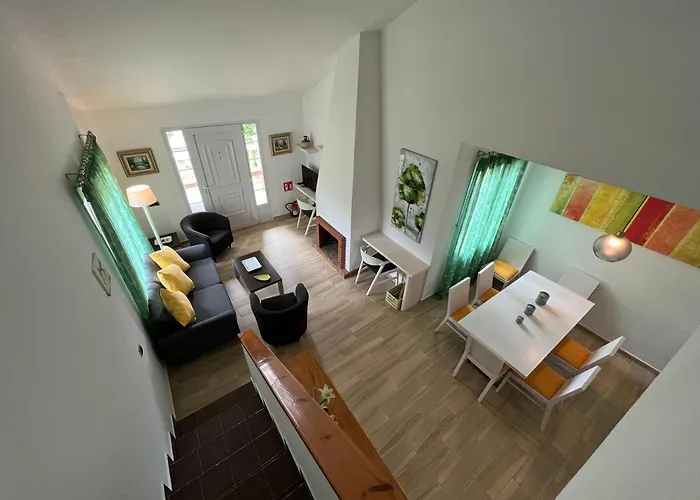 Casa Montse * كالا غلدانا